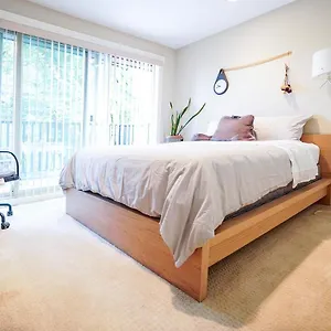  Homestay 温暖的家 Canada
